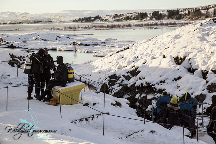 Divers getting ready for the Silfra IMG_2110rtl1